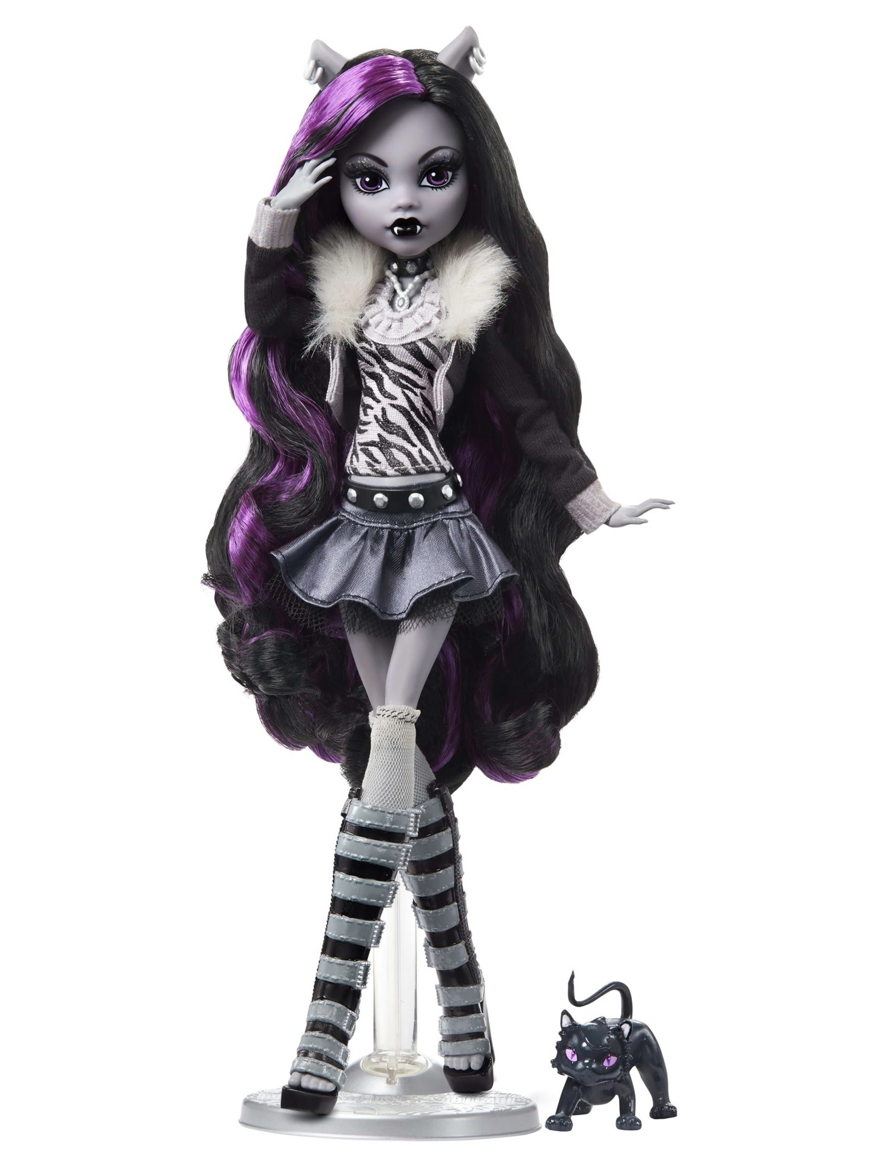 Clawdeen